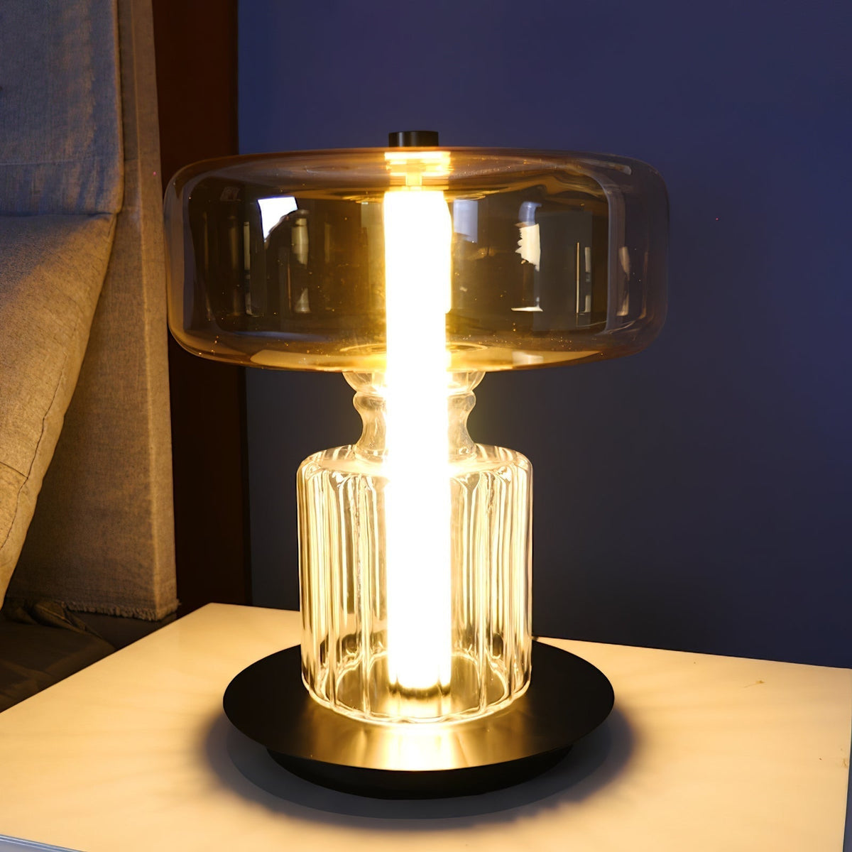 Svora moderne tafellamp van rookgrijs glas