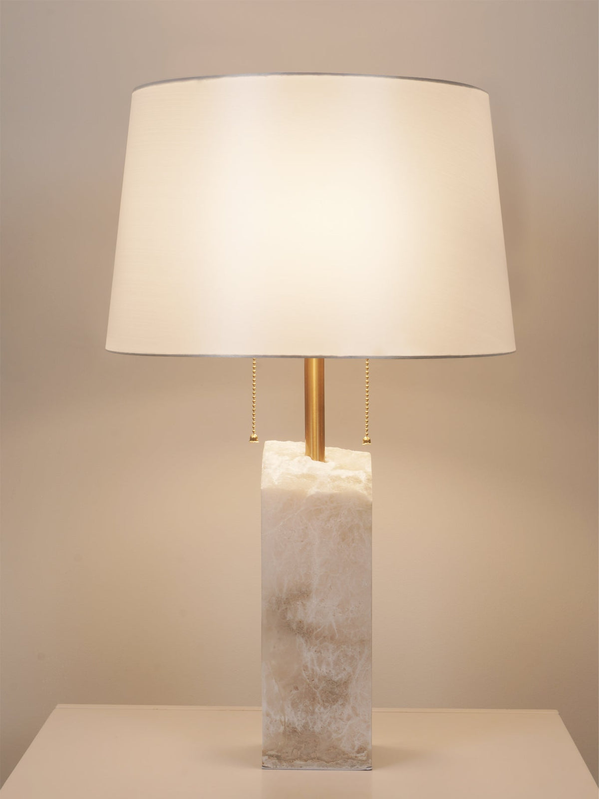 Gaveth Minimalistische tafellamp in albast