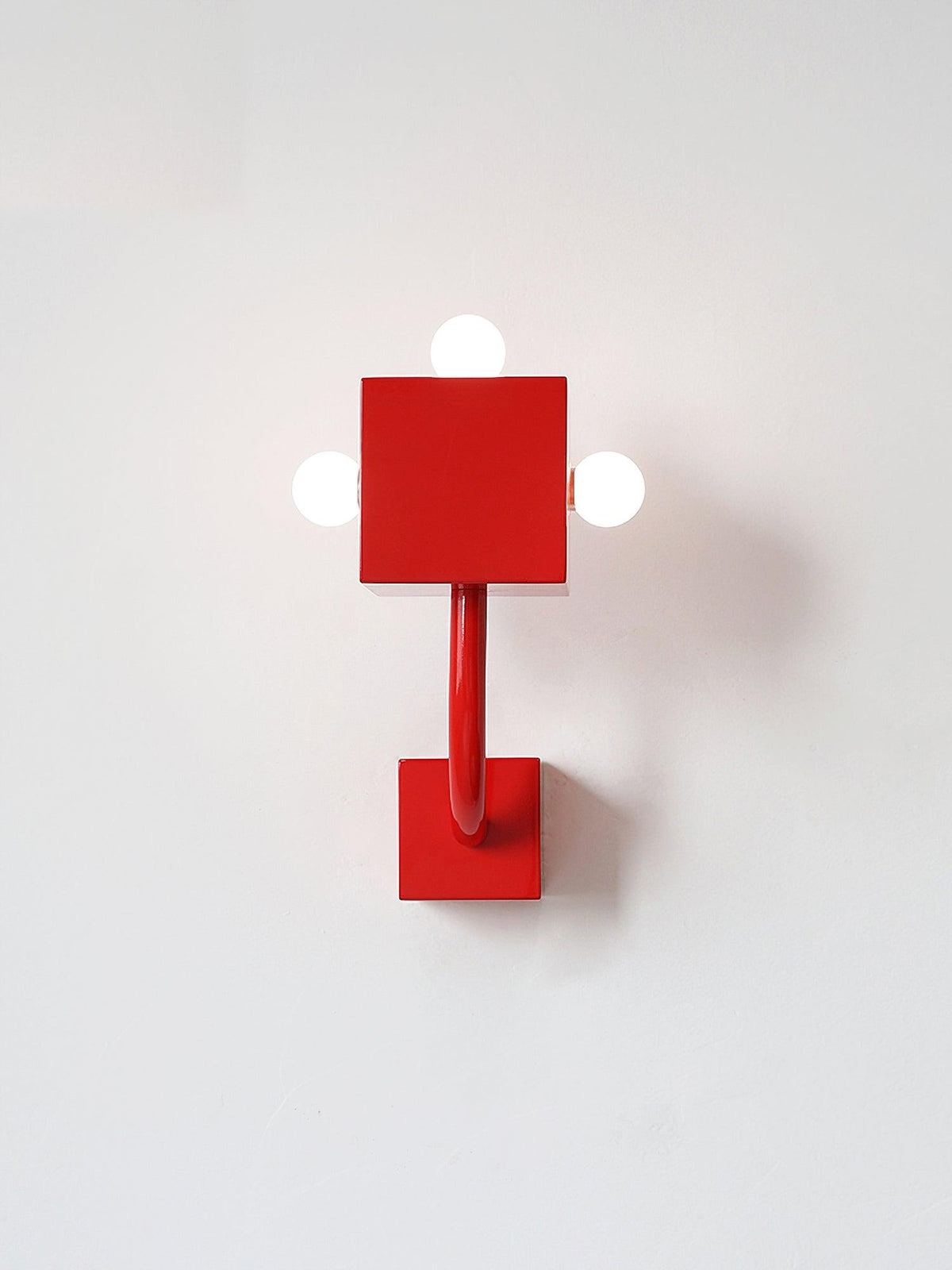 Brenna Individual Creativity Rode Kubus wandlamp