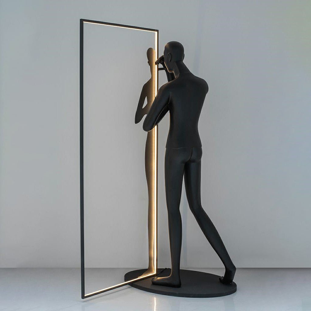 Onoryra sculpturale vloerlamp in zwart met spiegel