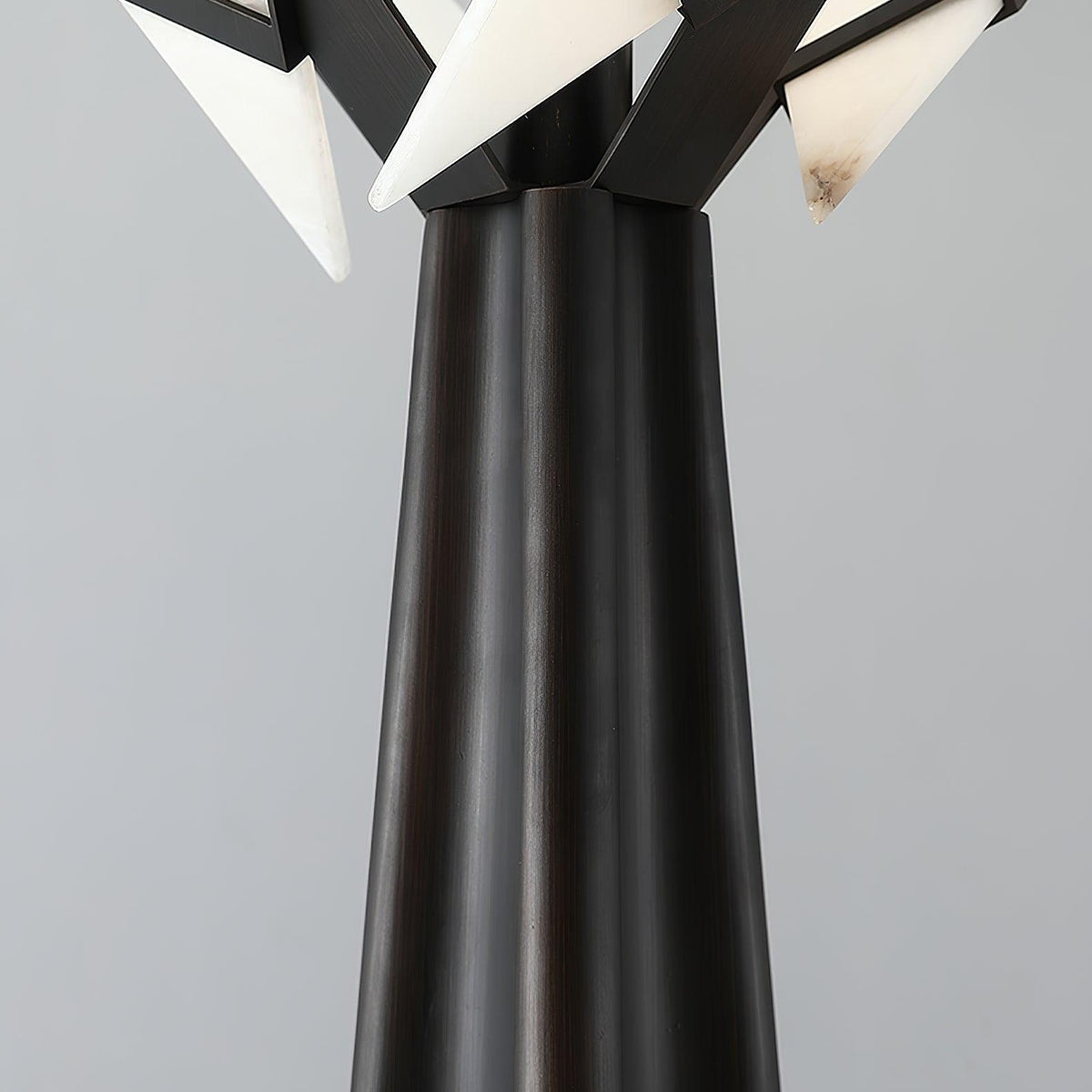 Religieuse vloerlamp
