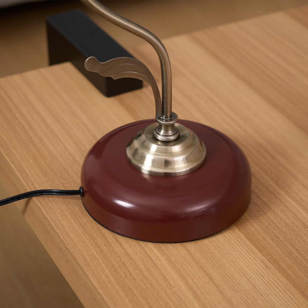 Velivise Retro bloemblaad tafellamp