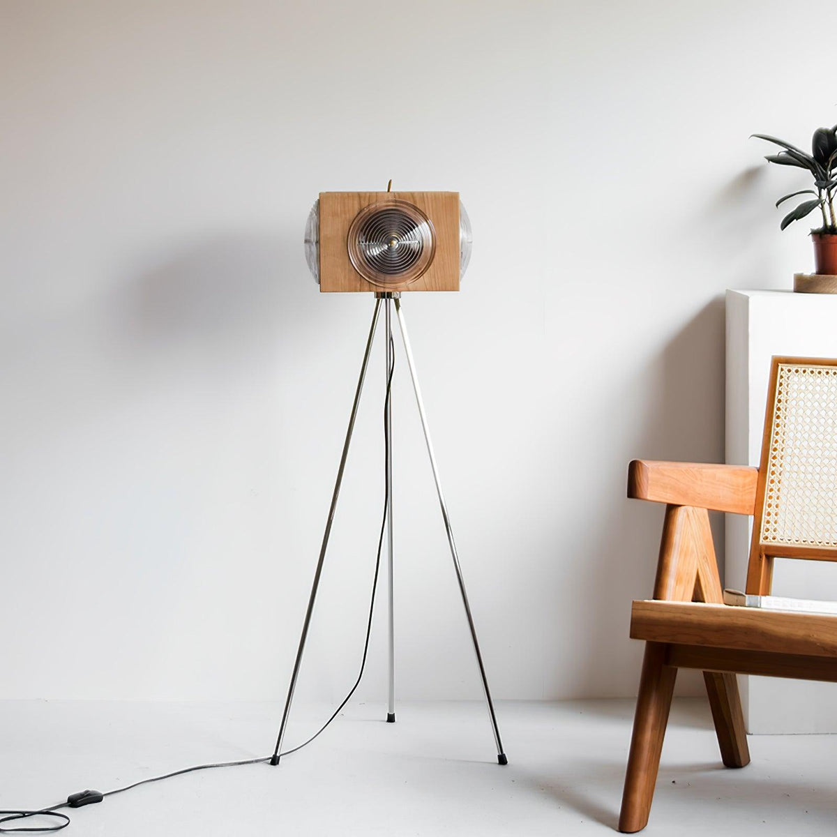 Vesoren houten vloerlamp met driepoot