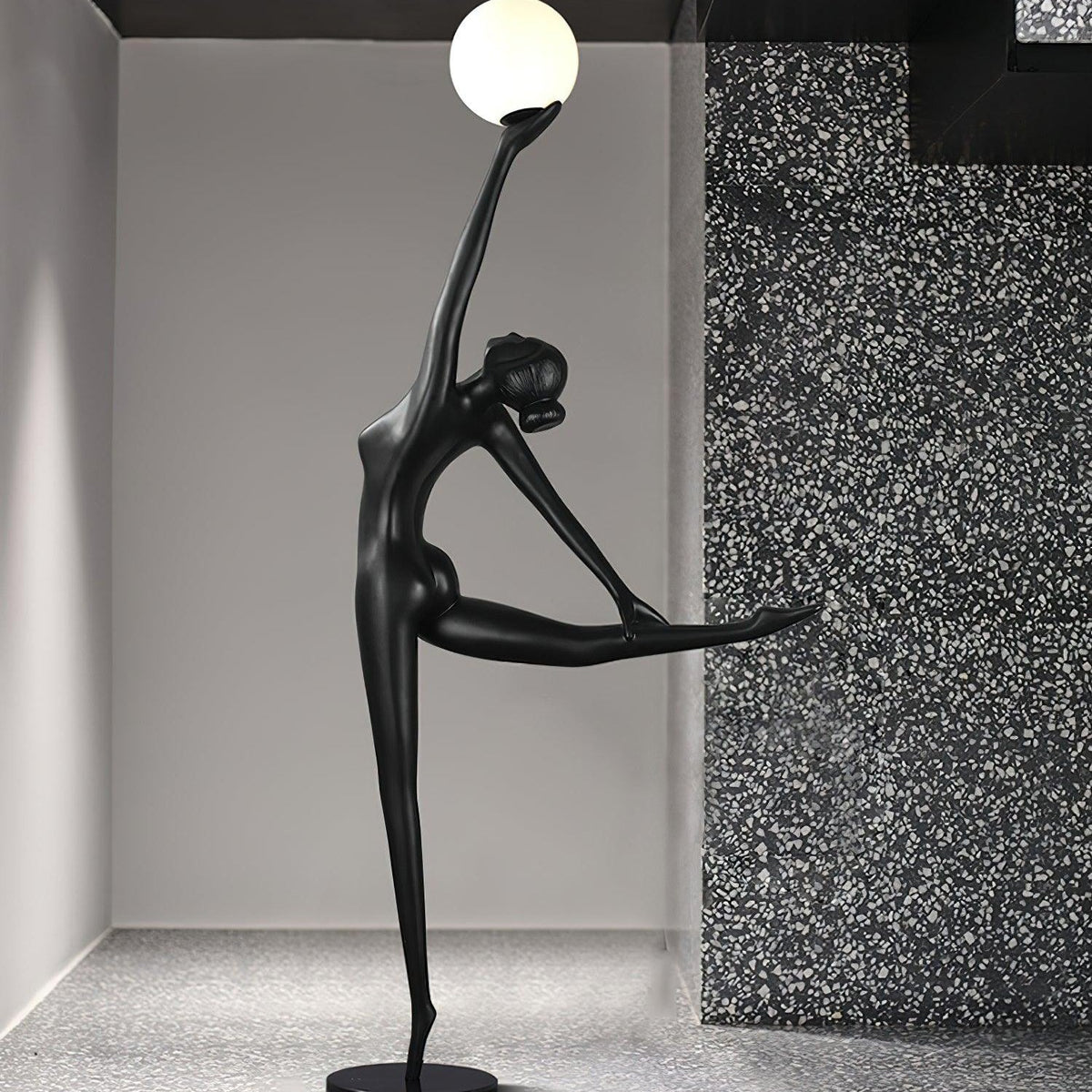 Lyrielle vloerlamp Ballerina in zwart