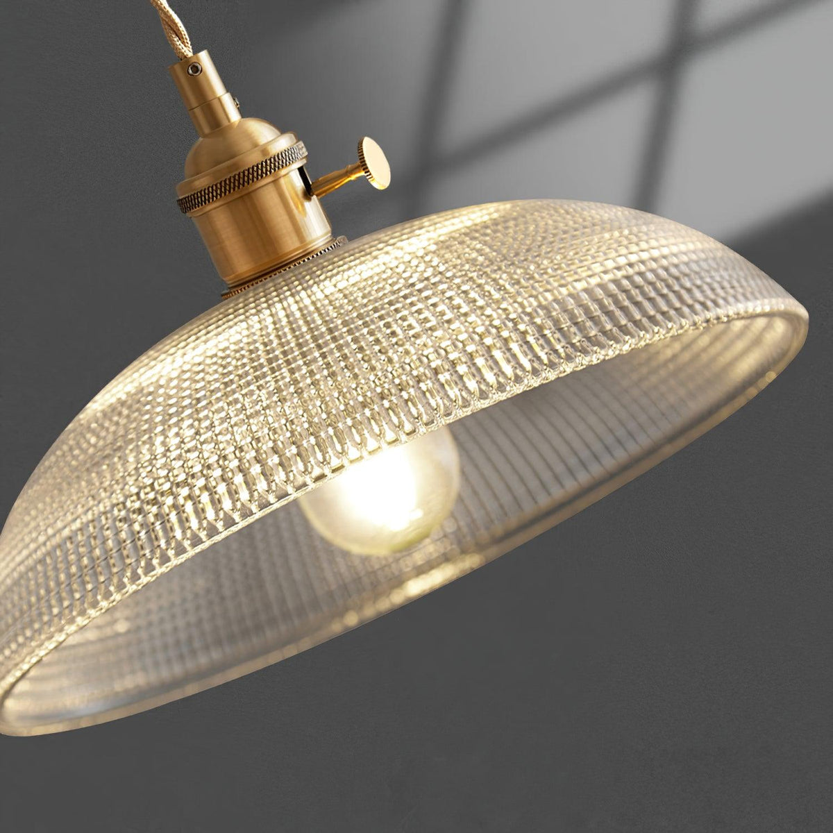 Crinel hanglamp van messing en glas