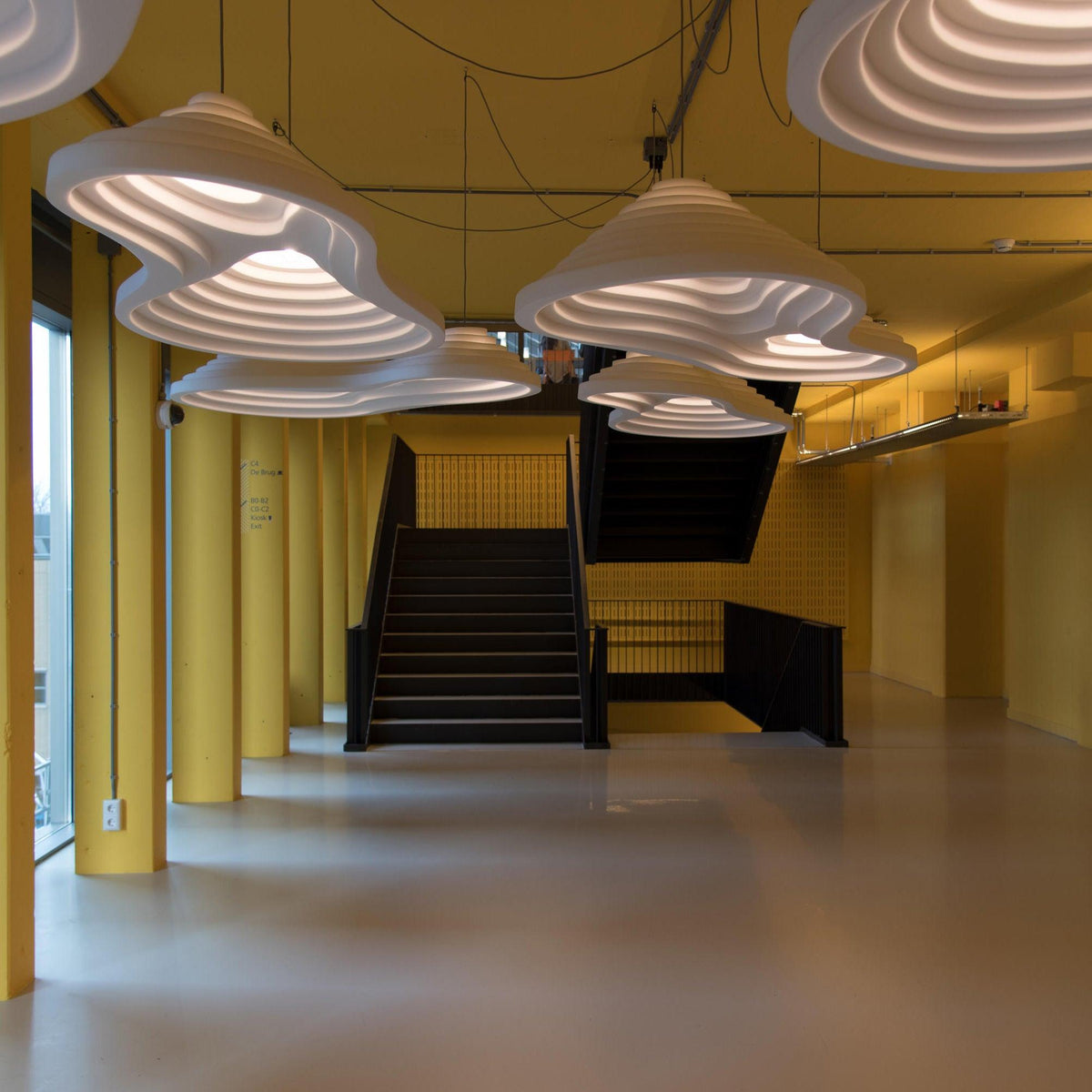 Niruise minimalistische hanglamp van hars