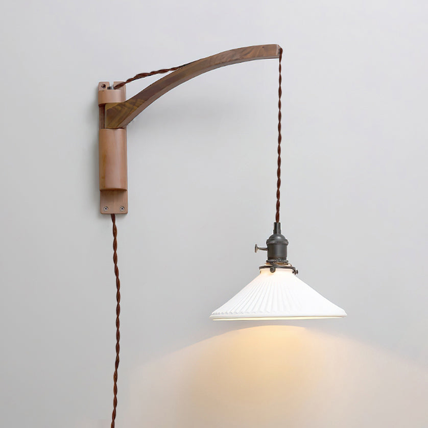 Mirisaria wandlamp