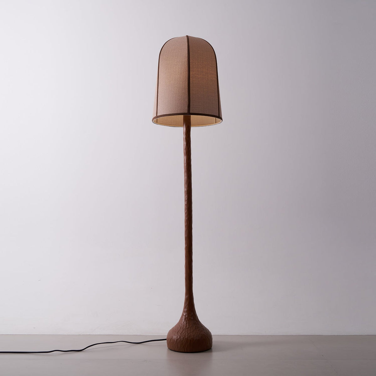 Aveneria vloerlamp