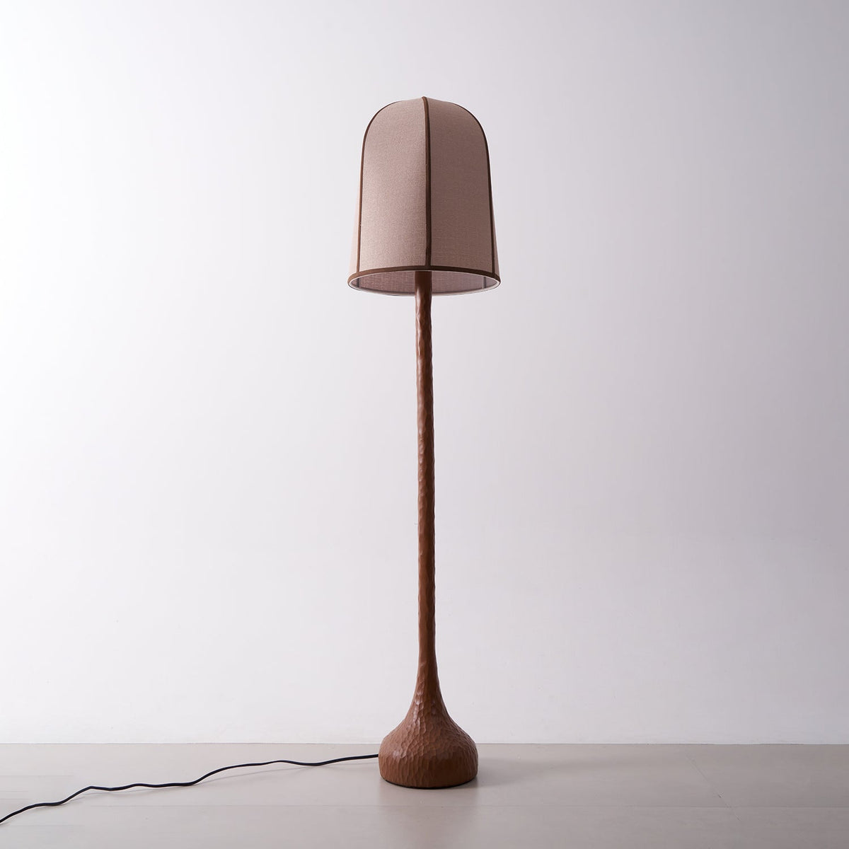 Aveneria vloerlamp
