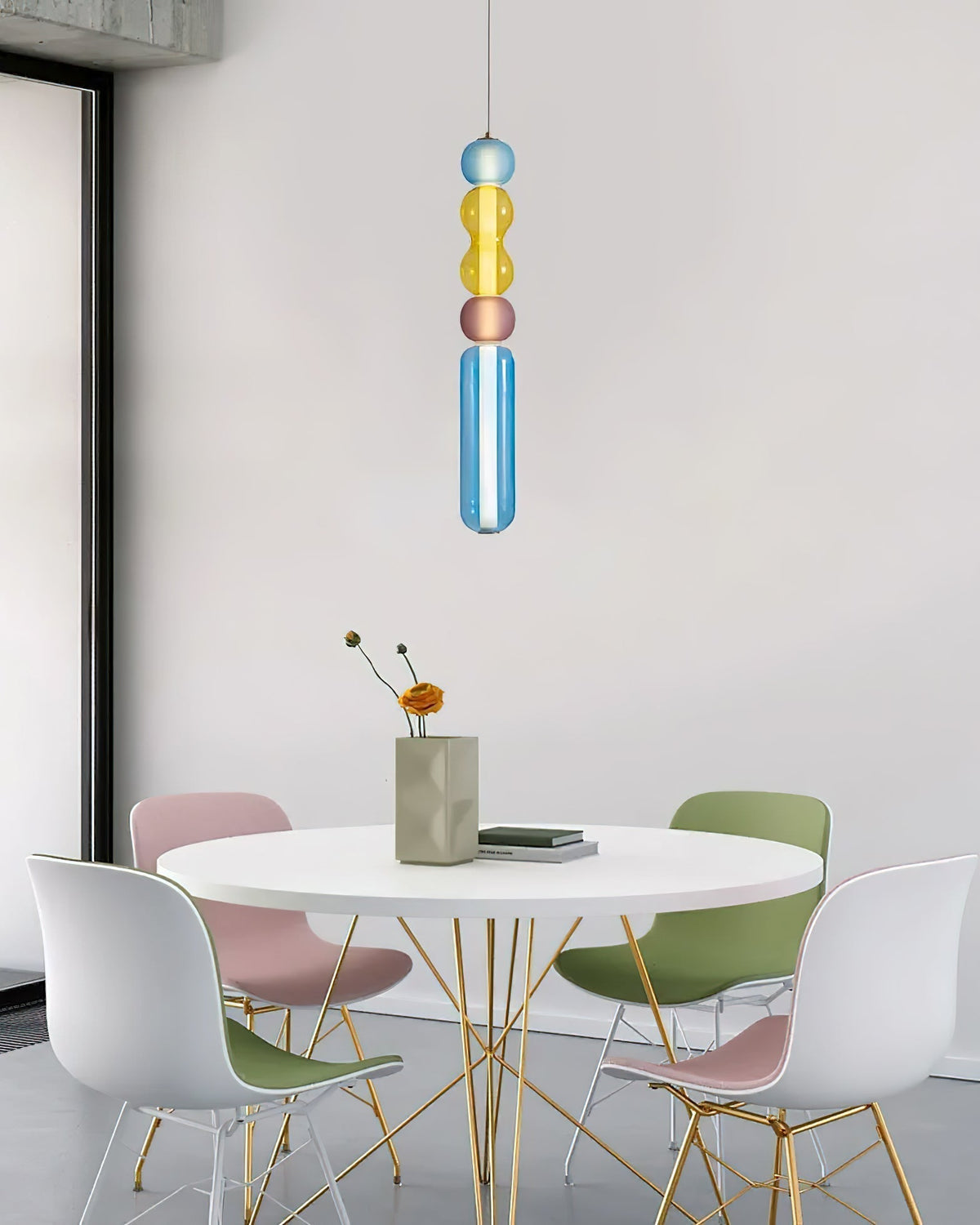 Lioririse hanglamp met gekleurde glas modern