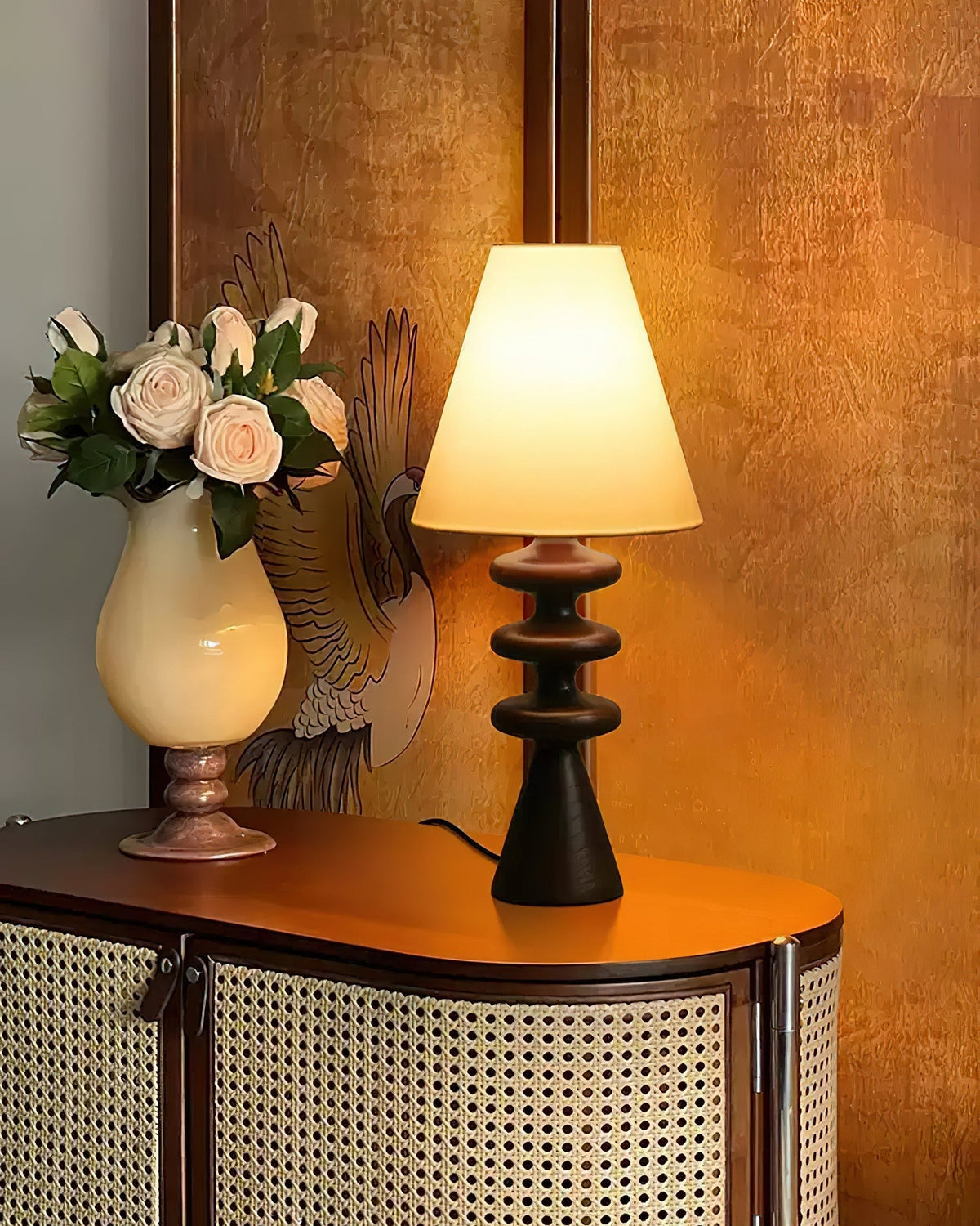 Zelms moderne tafellamp van hout