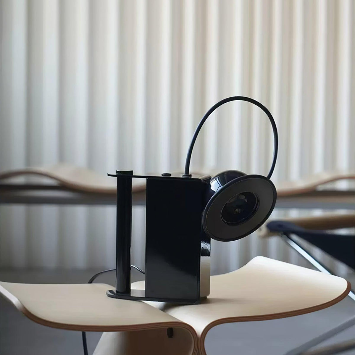 Clavon Futuristische tafellamp