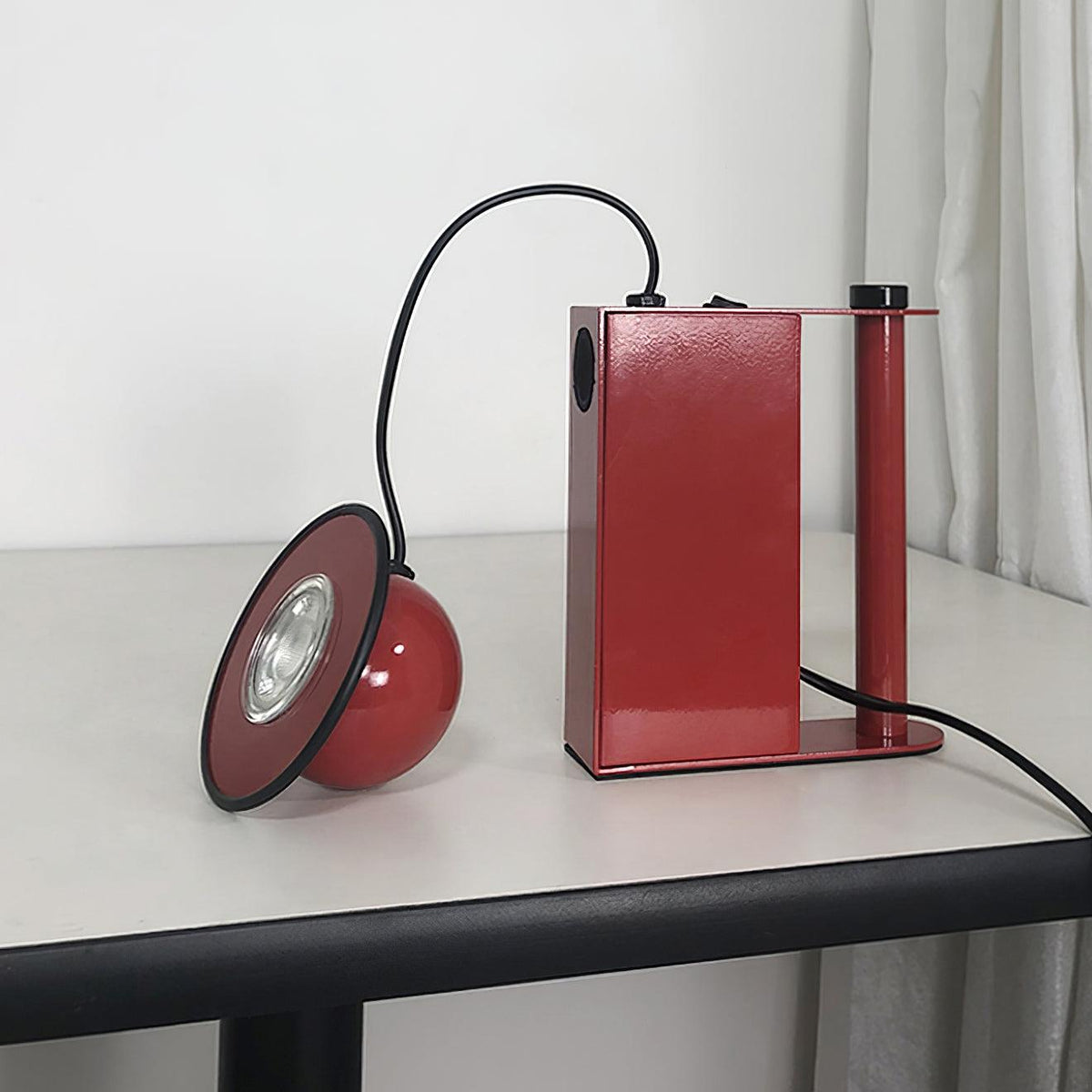 Clavon Futuristische tafellamp