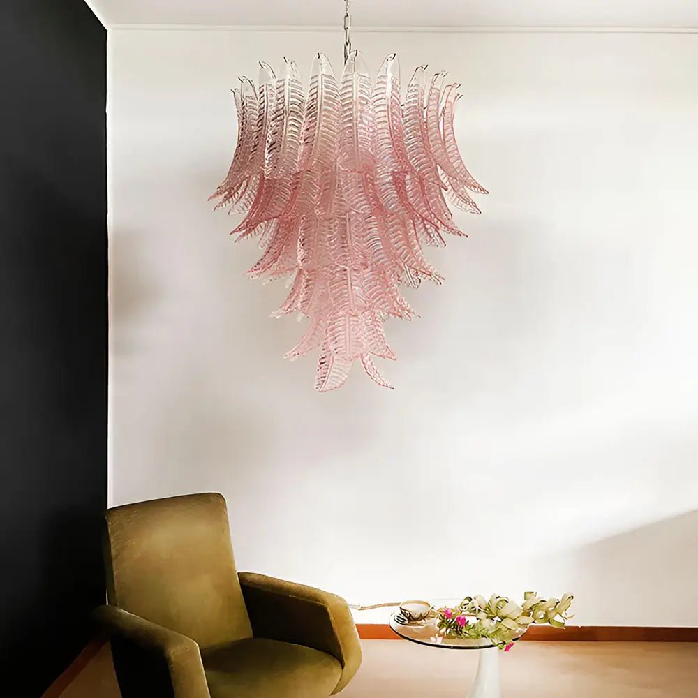 Liorisian kroonluchter met roze Murano-glasbladeren cascaderend romantisch