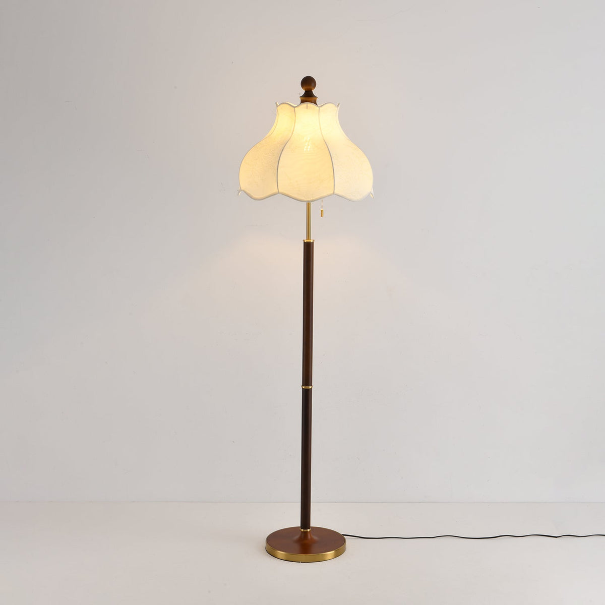 Tulfa Vintage Houten vloerlamp