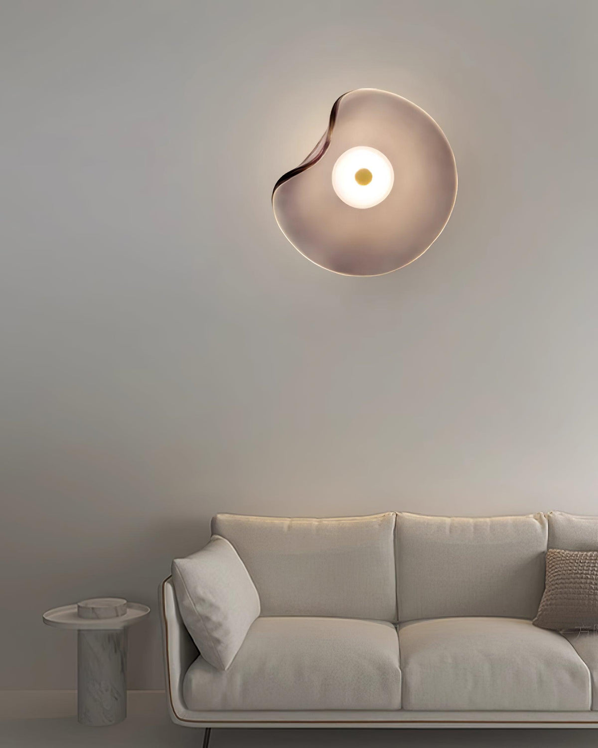 Kira wandlamp met amberkleurig glas