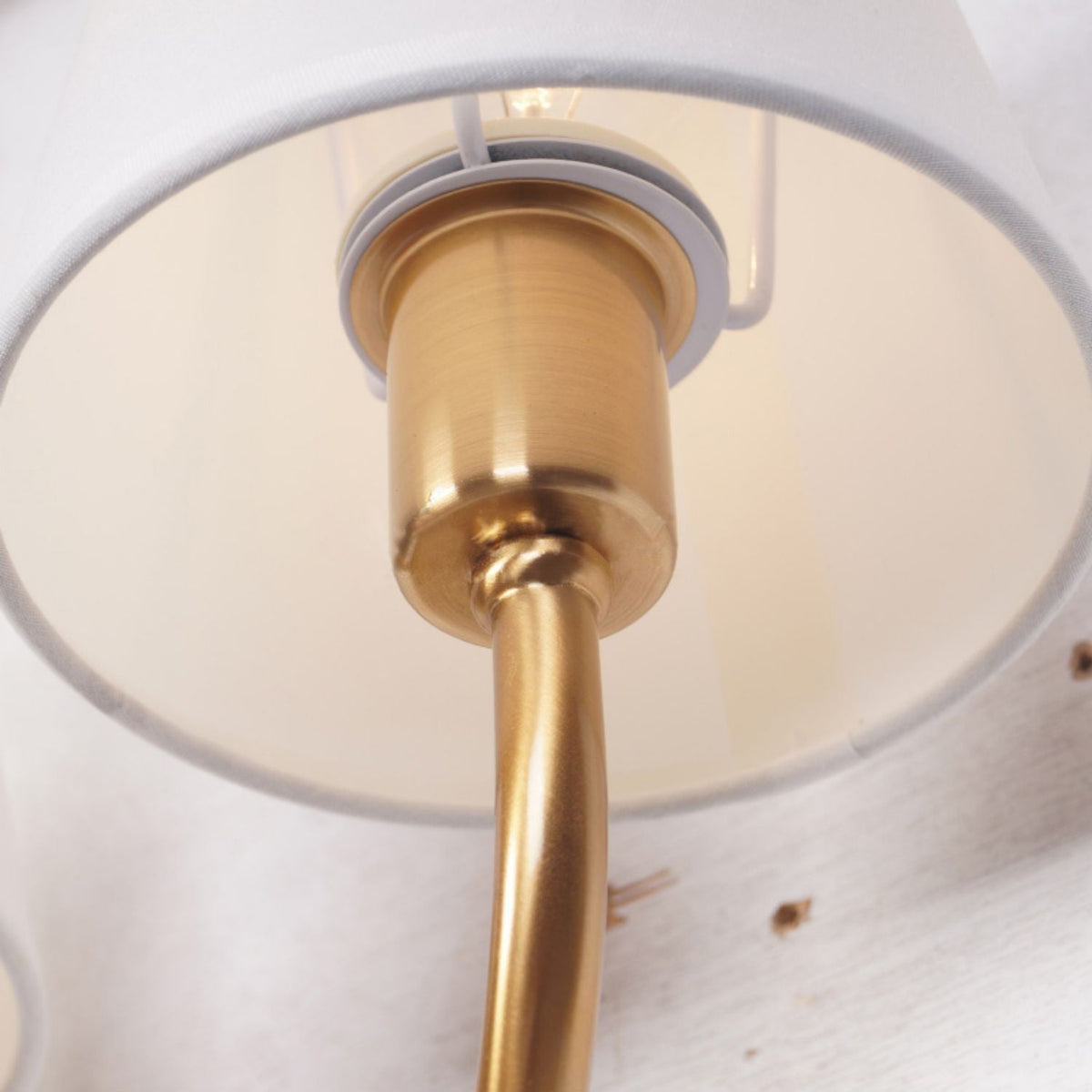Ulreo wandlamp