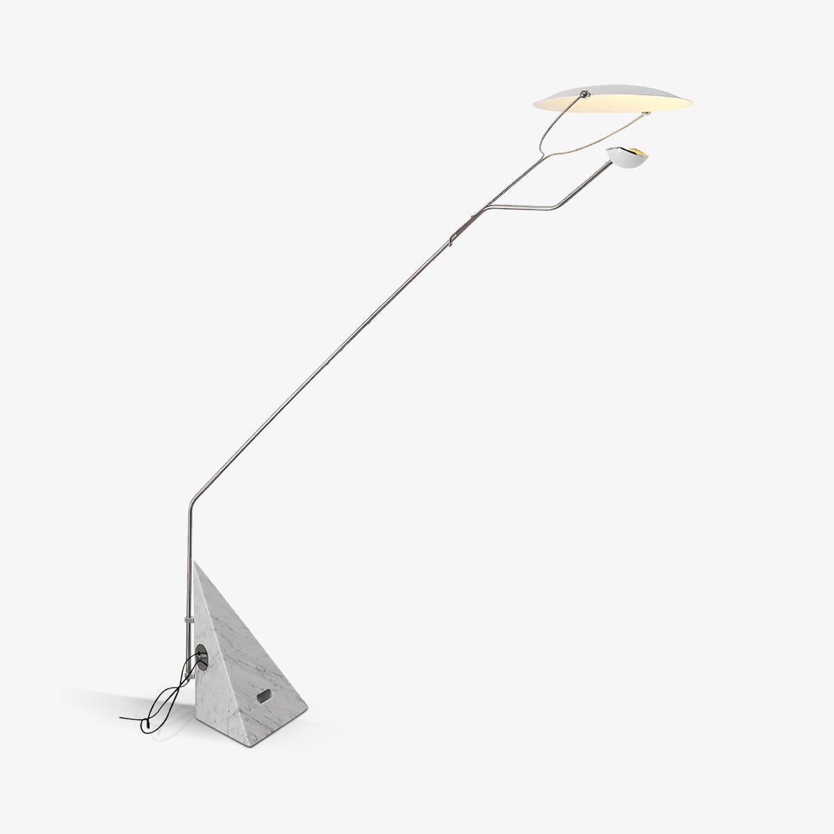 Olvenel vloerlamp met sculpturale chroom marmer