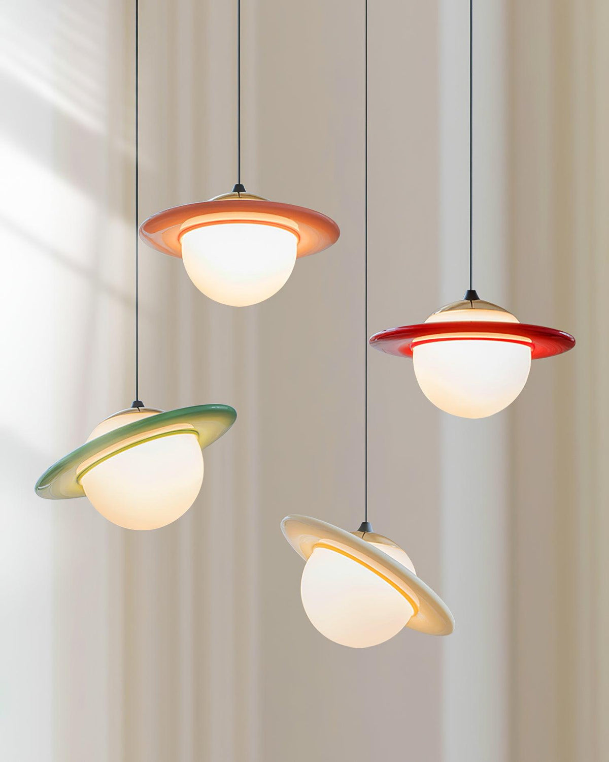 Nuvana hanglamp van glas en PC