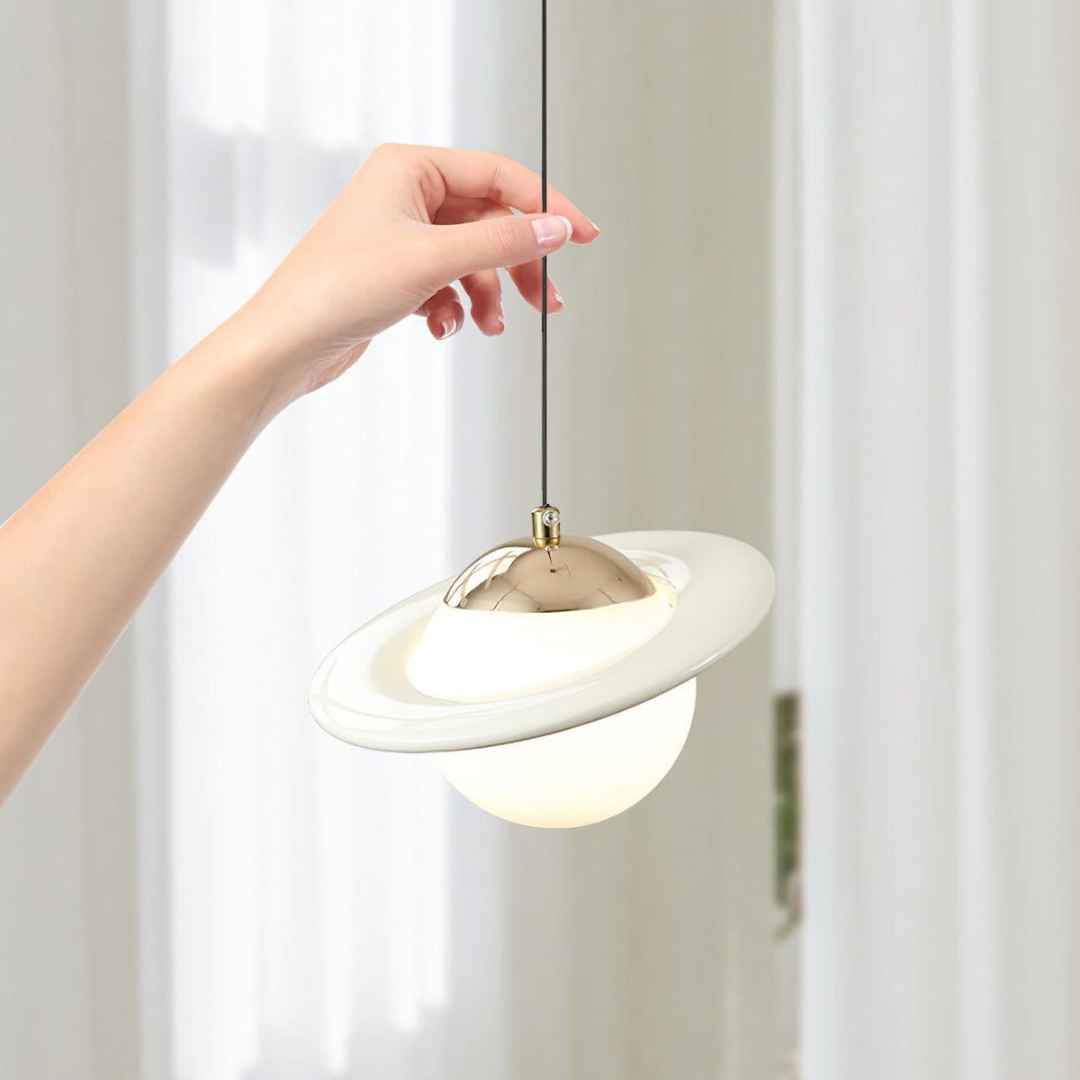 Nuvana hanglamp van glas en PC
