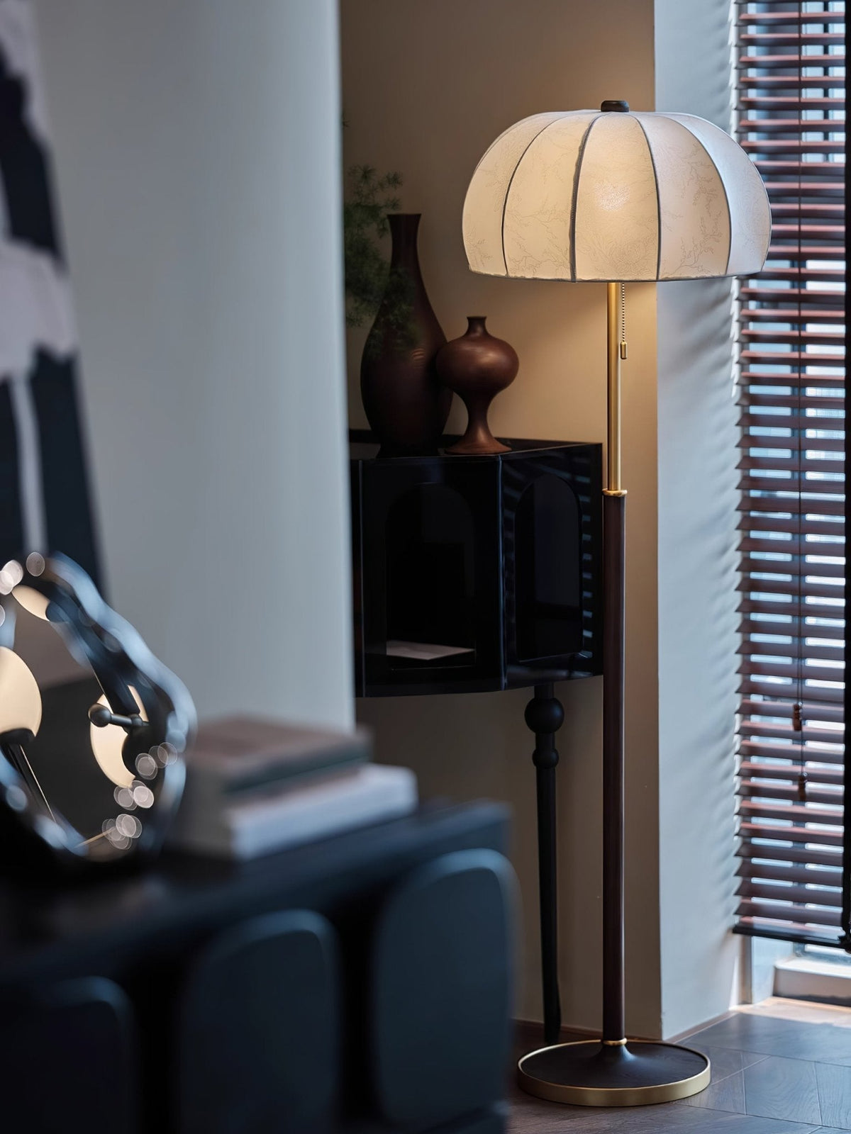 Cularo vloerlamp van stof en hout