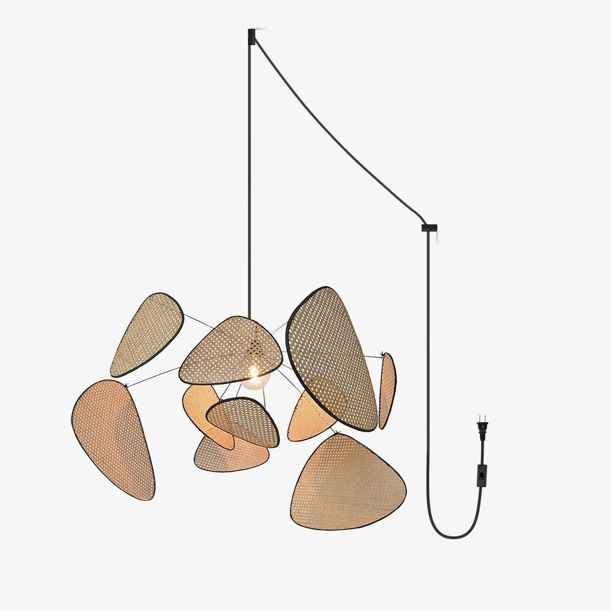 Ariinora hanglamp met rotan en swag industriële stijl