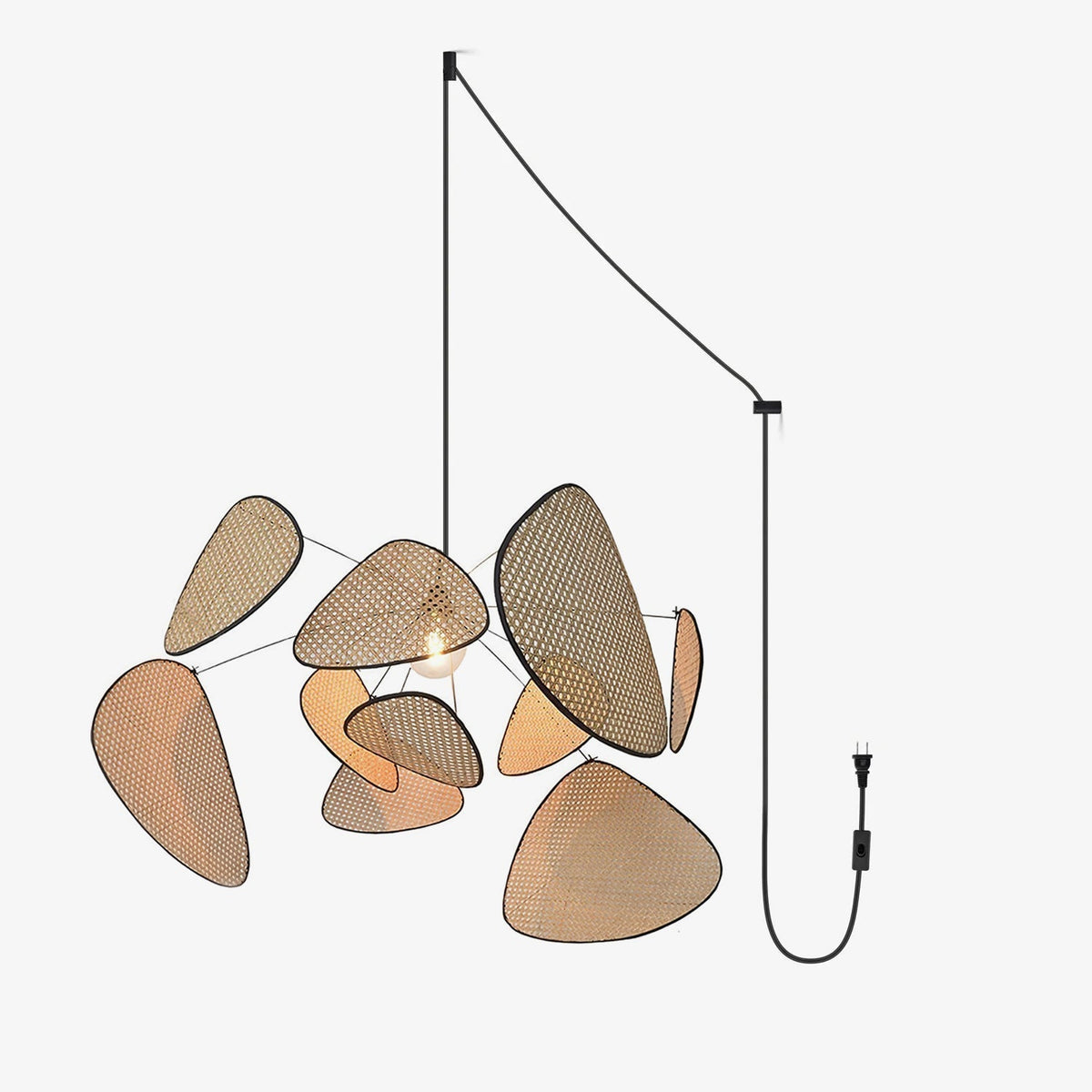 Ariinora hanglamp met rotan en swag industriële stijl