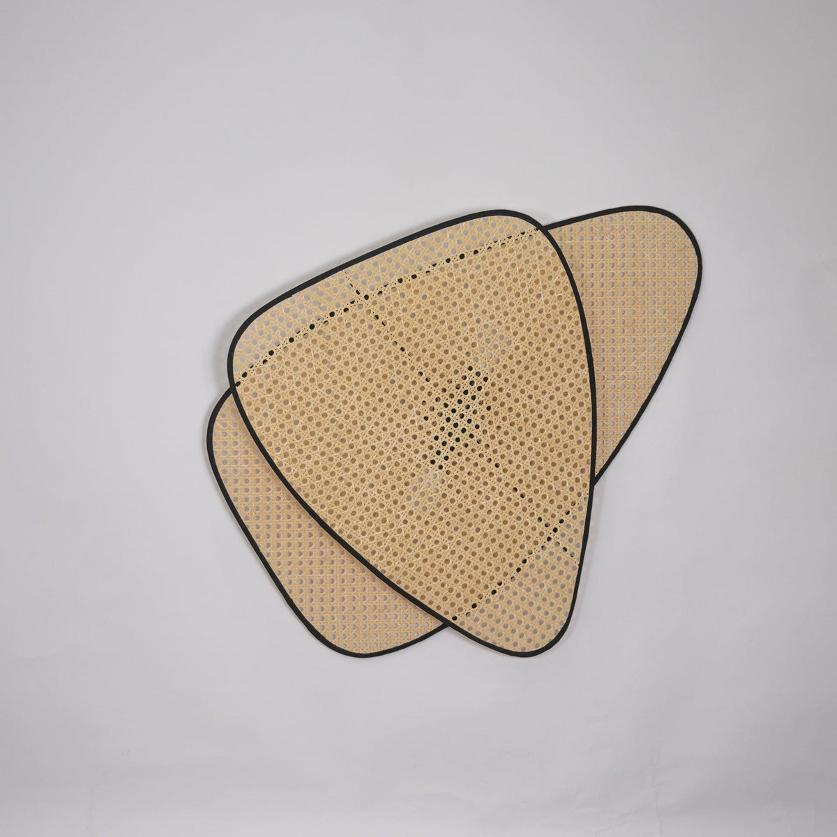 Caneira wandlamp met natuurlijke bamboe-ontwerp in cannage-stijl