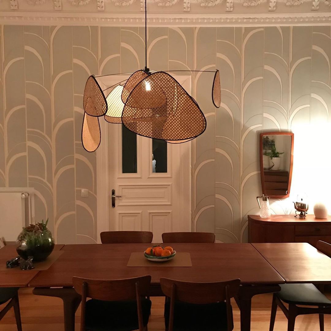 Ariinora hanglamp met rotan en swag industriële stijl