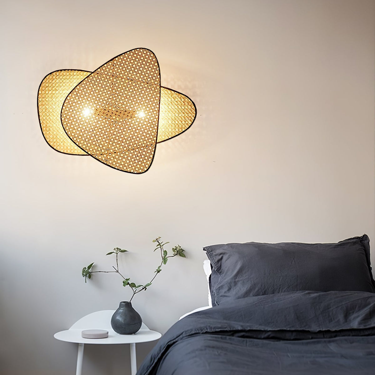 Caneira wandlamp met natuurlijke bamboe-ontwerp in cannage-stijl