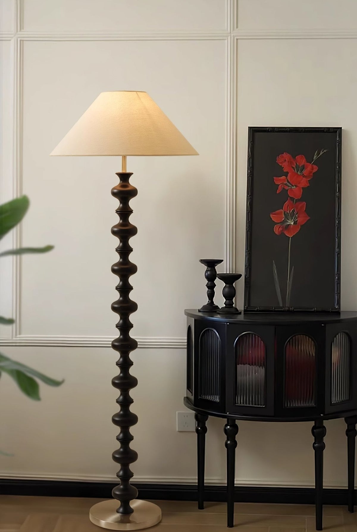 Sylirora vloerlamp van walnoothout en beige stof