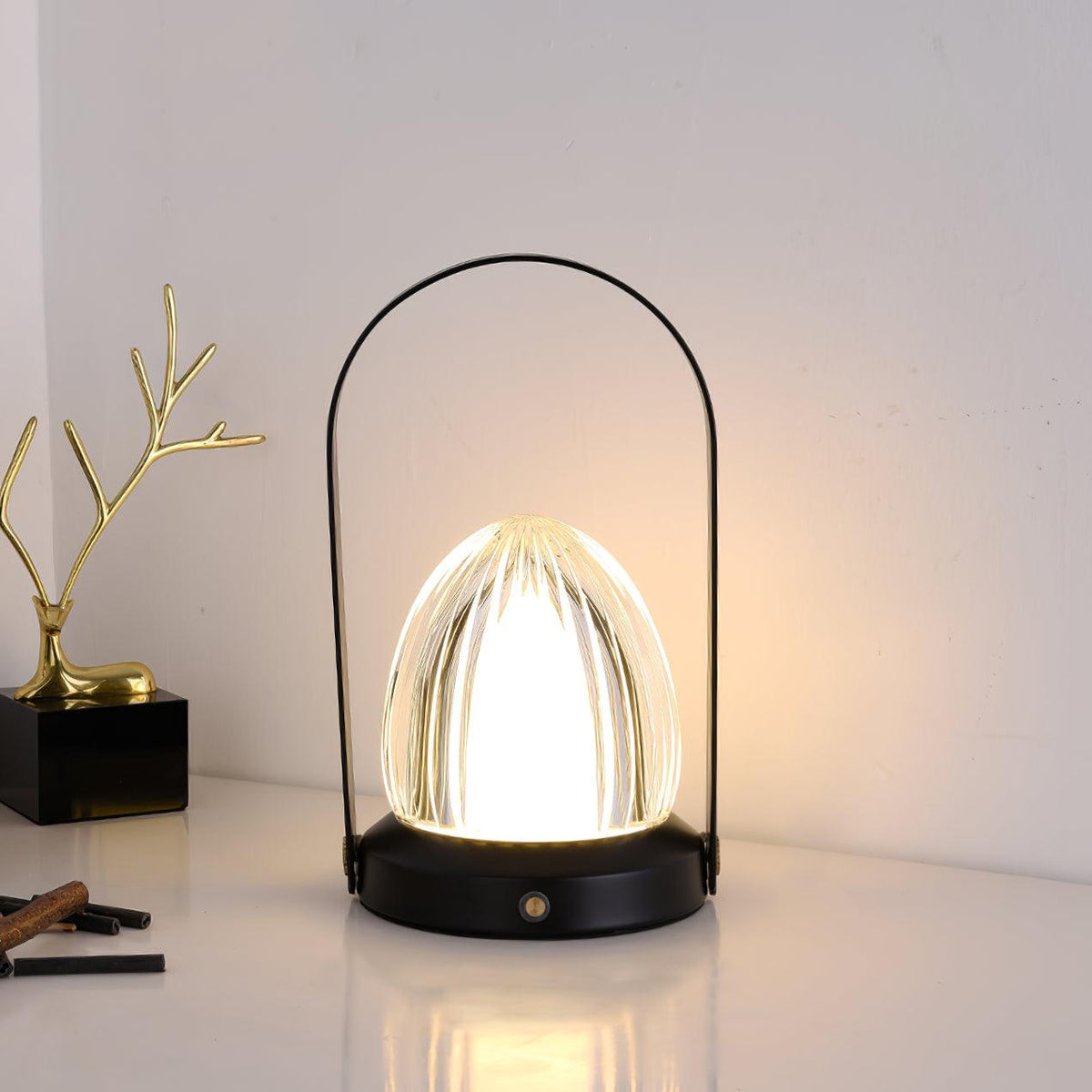 Glow Moderne tafellamp van ijzer