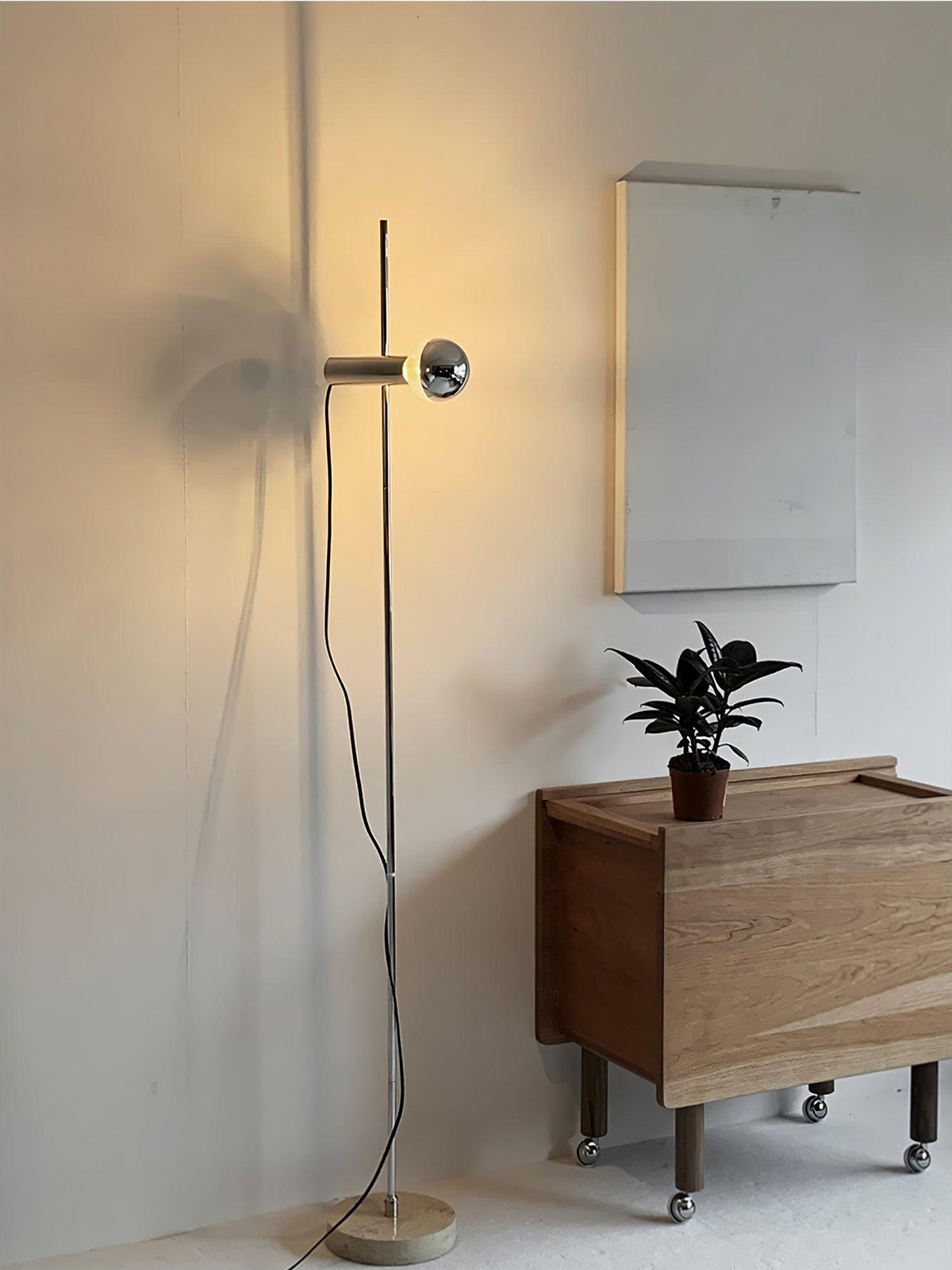 Orbital Industriële vloerlamp met marmeren voet