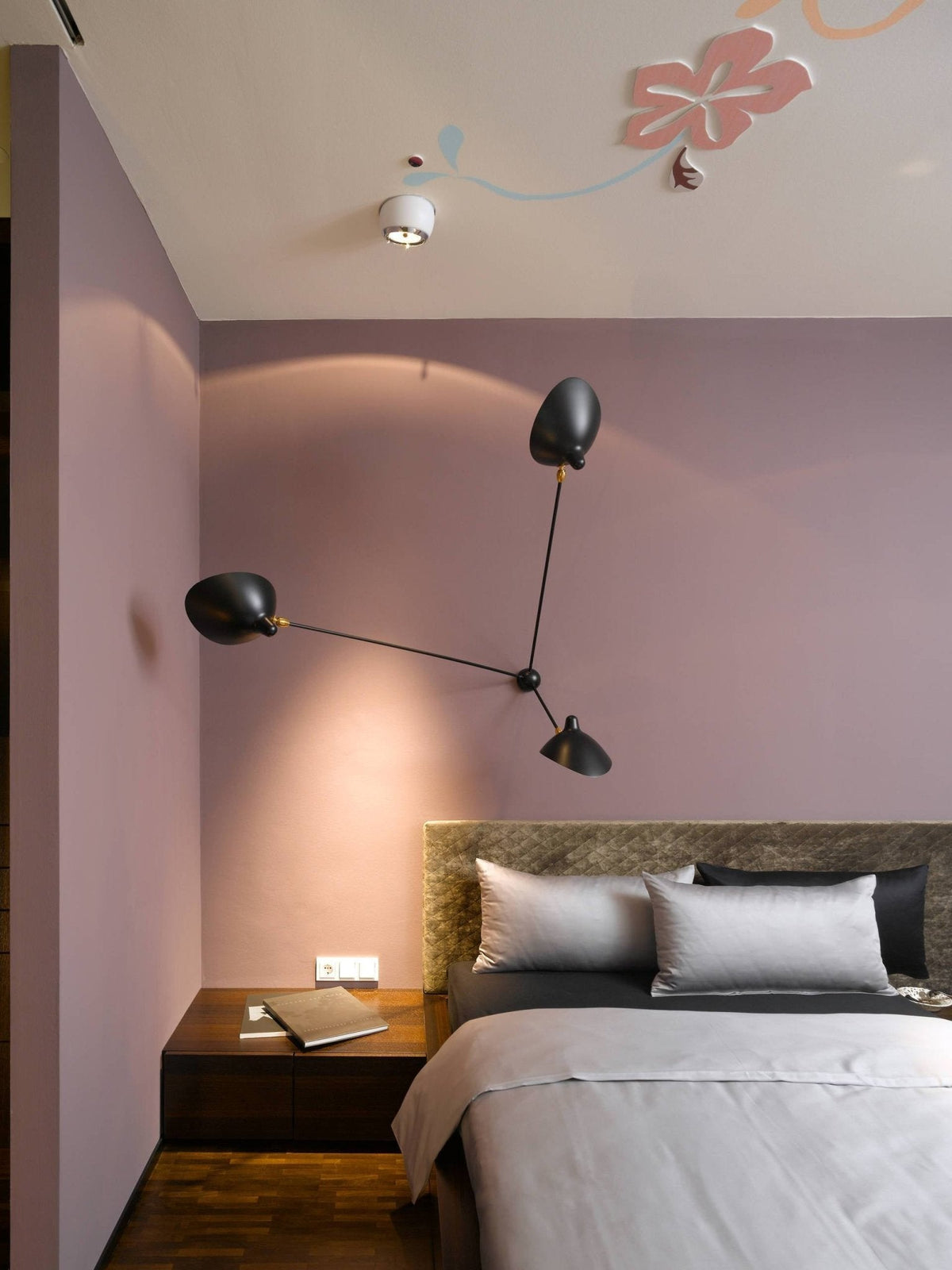 Elaoraine plafondlamp driearm zwart sculpturaal