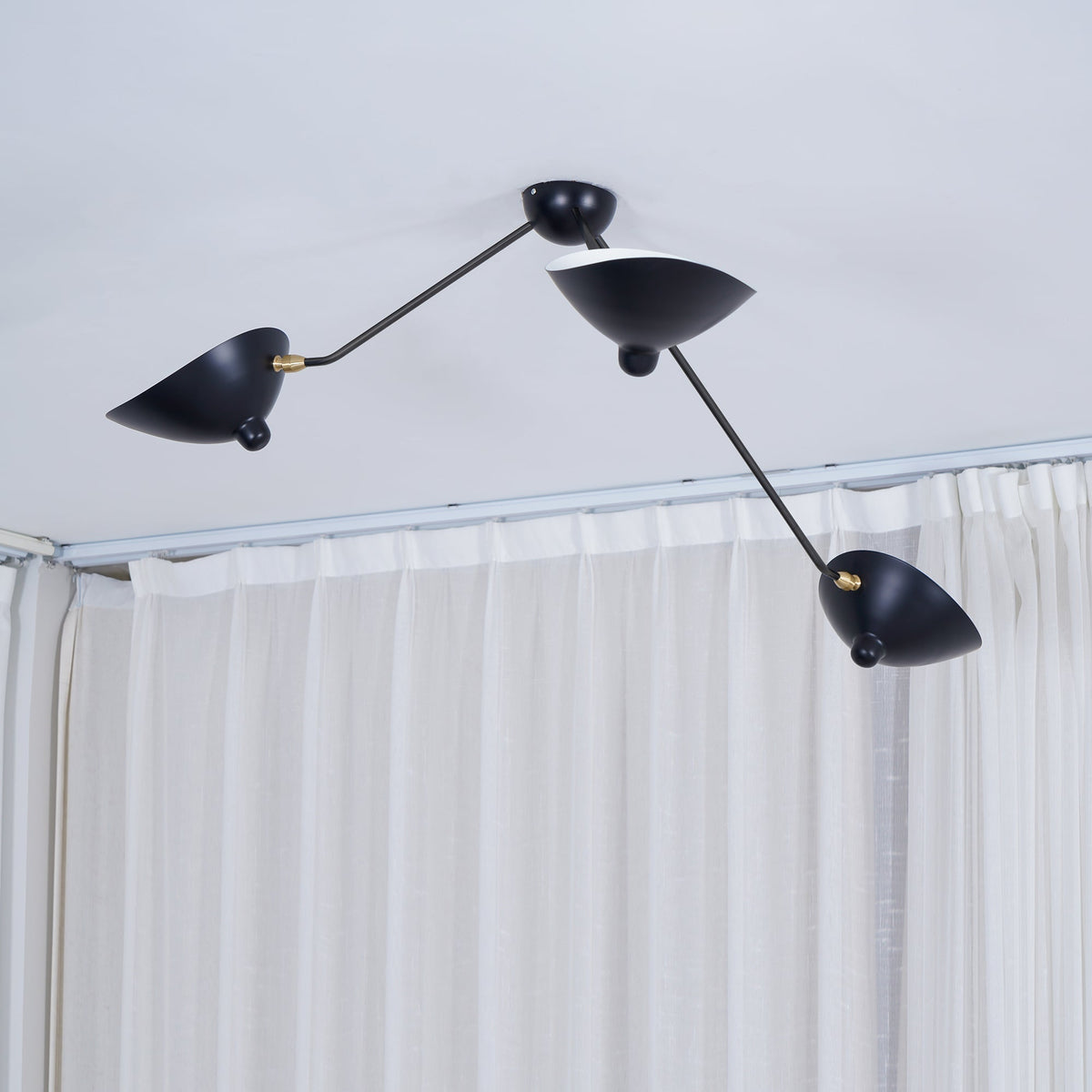 Elaoraine plafondlamp driearm zwart sculpturaal