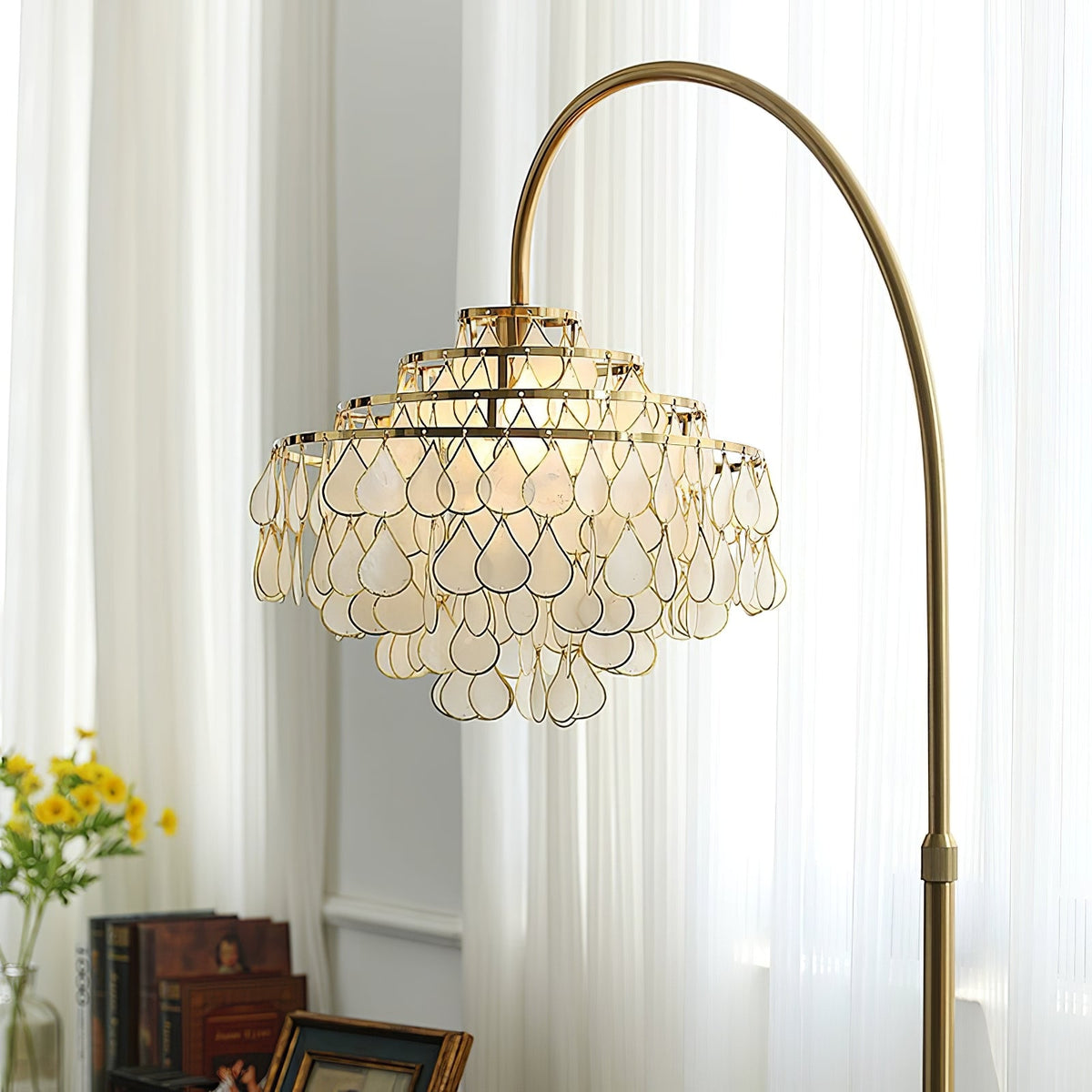 Emily vloerlamp in goudkleurige afwerking