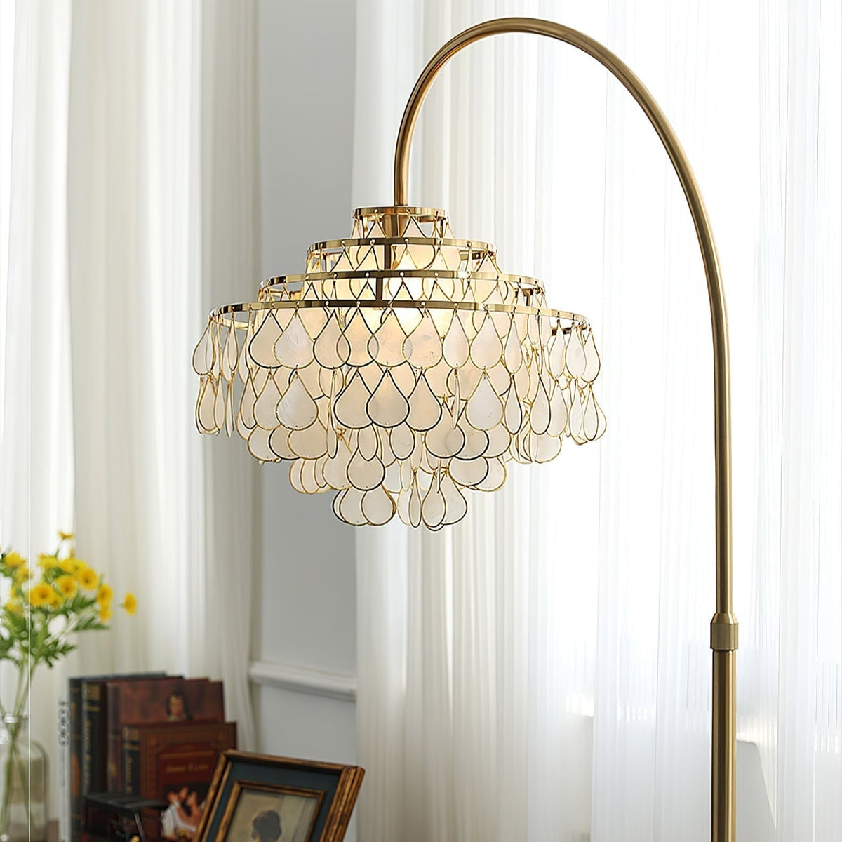 Emily vloerlamp in goudkleurige afwerking