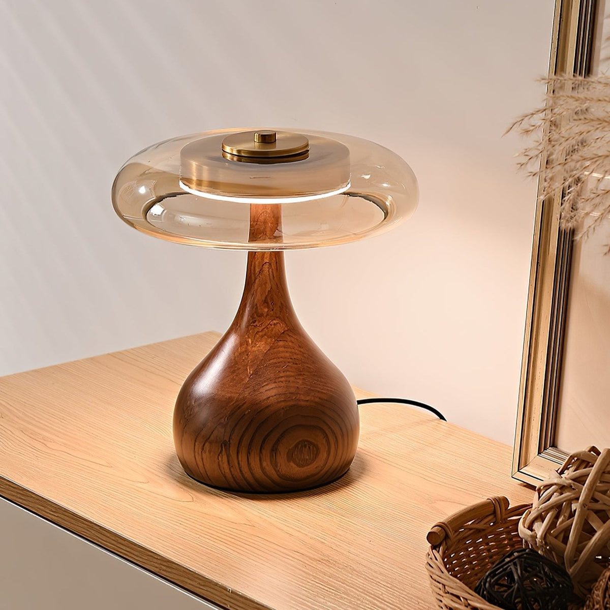 Bux Moderne tafellamp van walnoothout