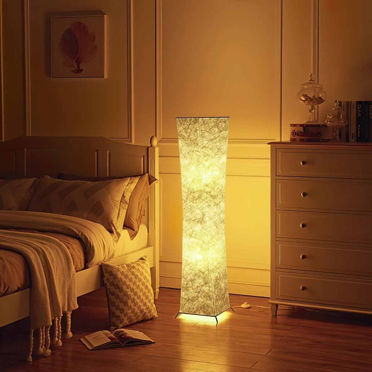 Ethereal vloerlamp met smalle taille