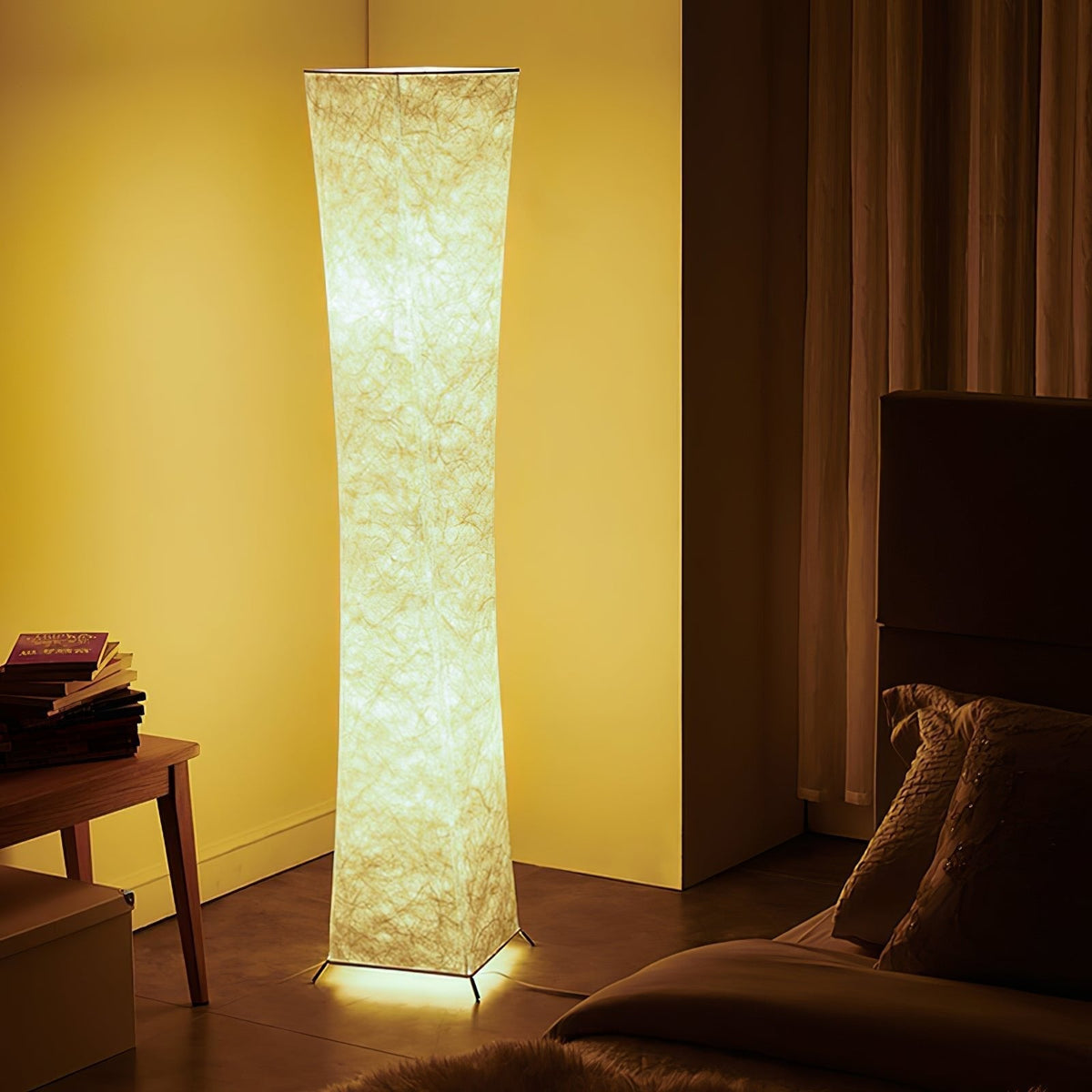 Ethereal vloerlamp met smalle taille
