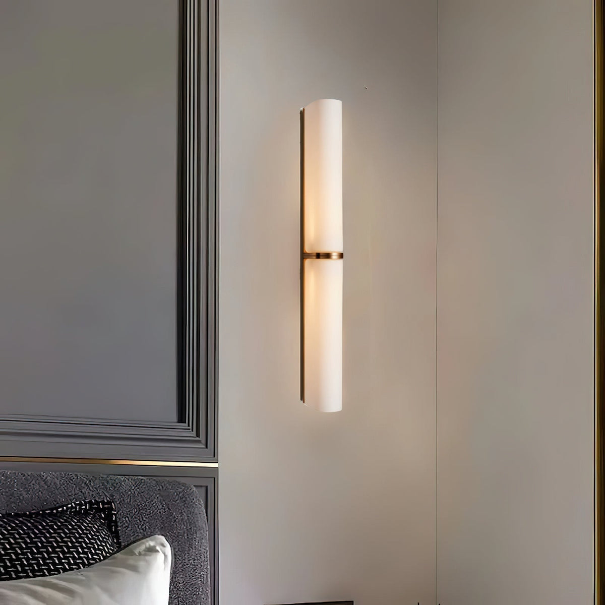 Eirisine wandlamp met glazen kap