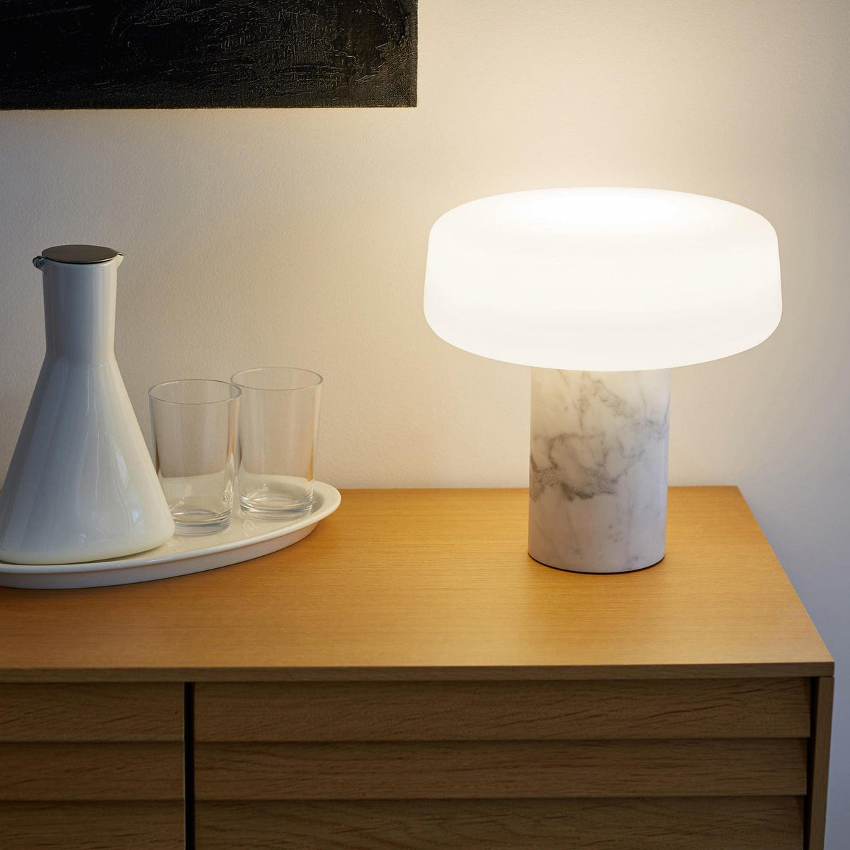 Erinilil tafellamp met marmeren voet