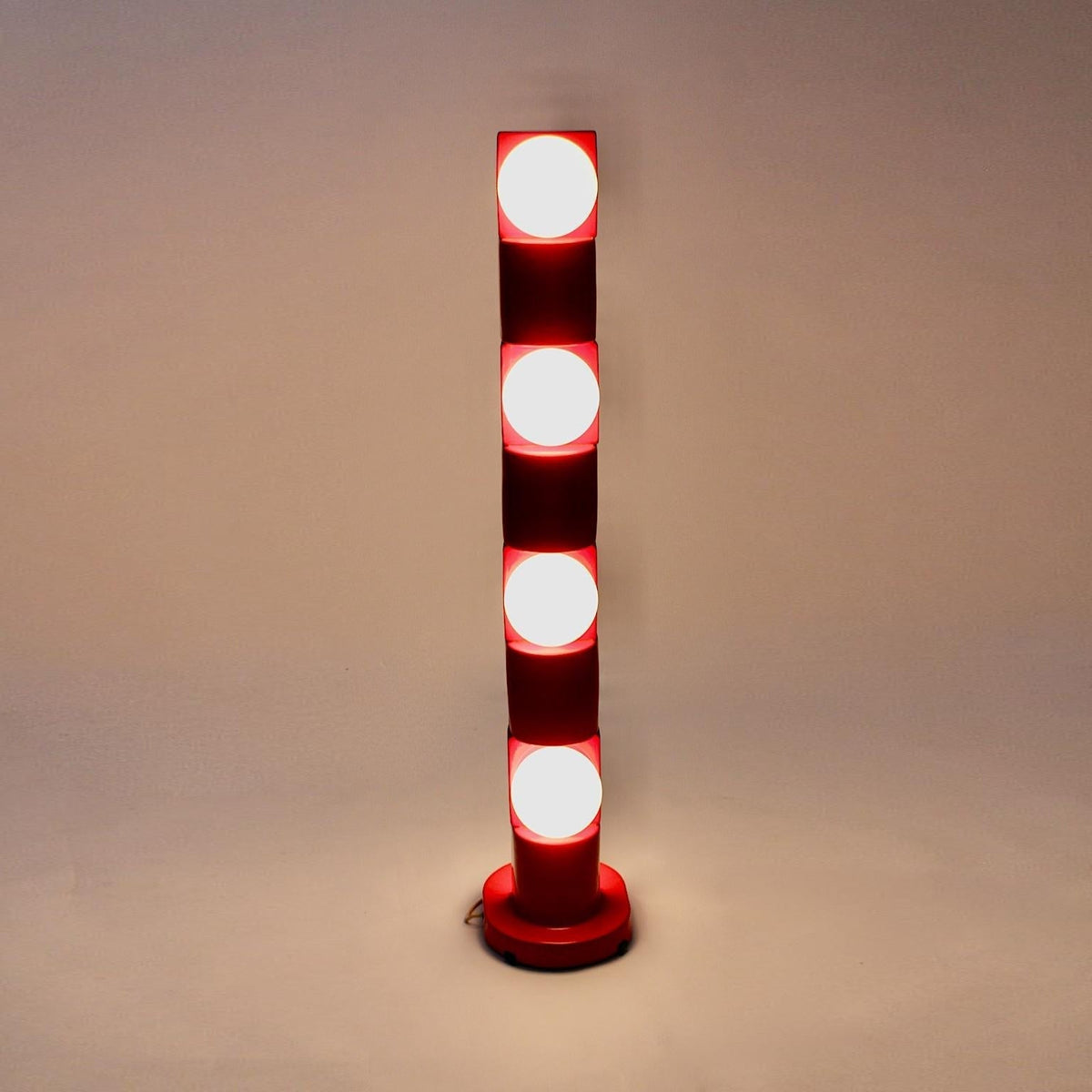 Viraeraine vloerlamp