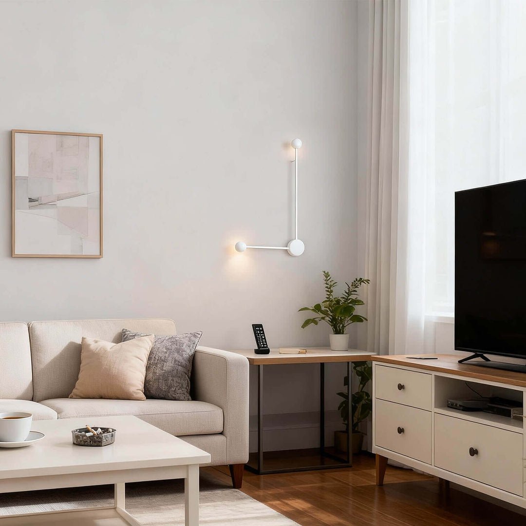 Sphere-on-Stem LED wandlamp
