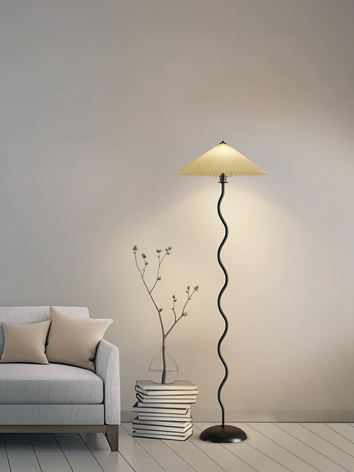 Lioraven vloerlamp van textiel in minimalistisch ontwerp