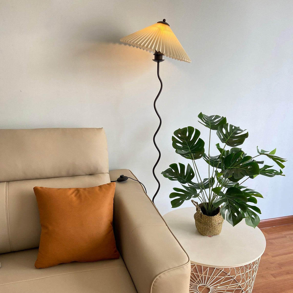 Avenaelia vloerlamp