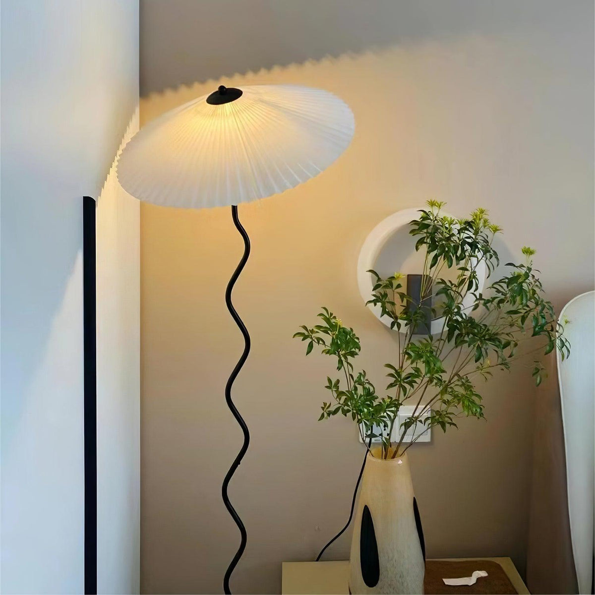 Avenaelia vloerlamp