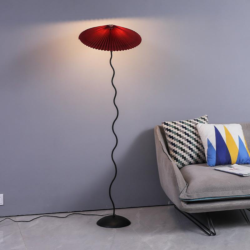 Lioraven vloerlamp van textiel in minimalistisch ontwerp
