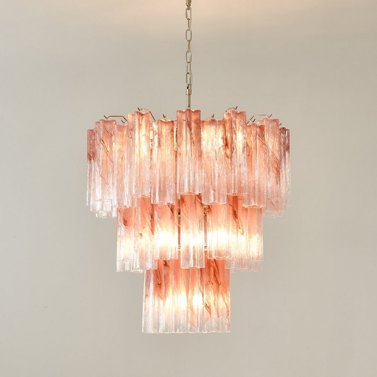 Liorinira kroonluchter met roze glazen buizen, gelaagd modern