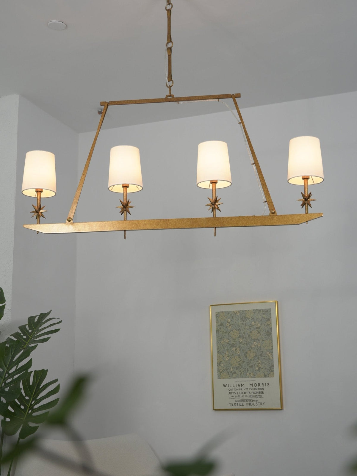 Lynve elegante kroonluchter met messing frame en steraccenten